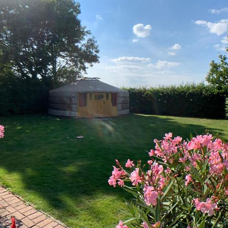 Overnachten In Een Luxe Yurt! Zonnemaire Esterno foto