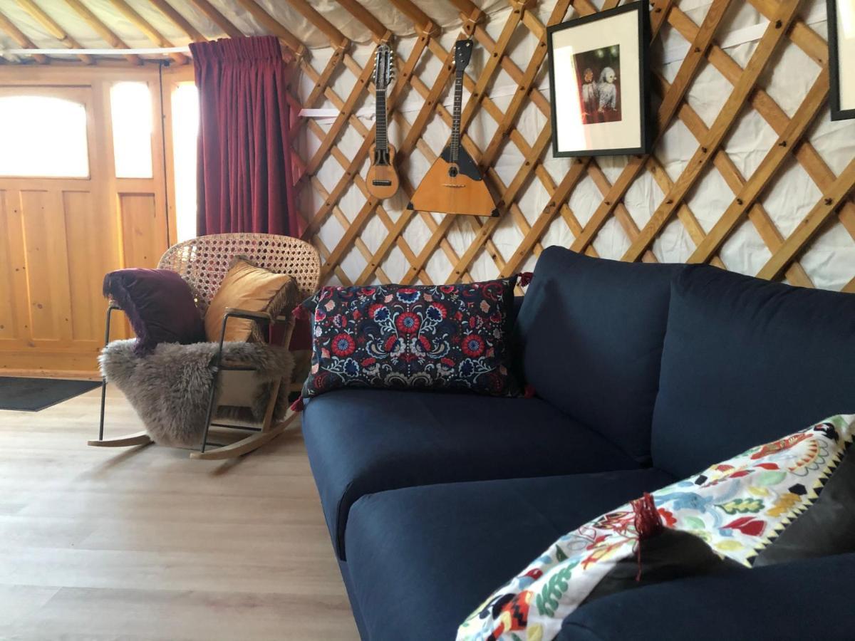 Overnachten In Een Luxe Yurt! Zonnemaire Esterno foto